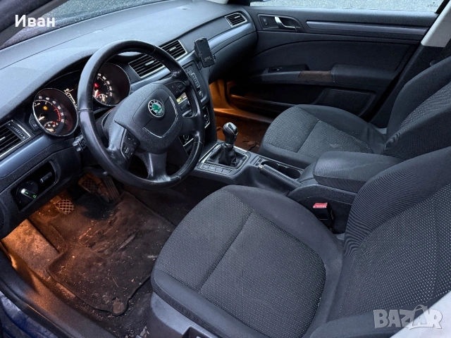 Skoda Superb * 2.0TDI* 140HP* NAVI* EURO 5*, снимка 8 - Автомобили и джипове - 53578204