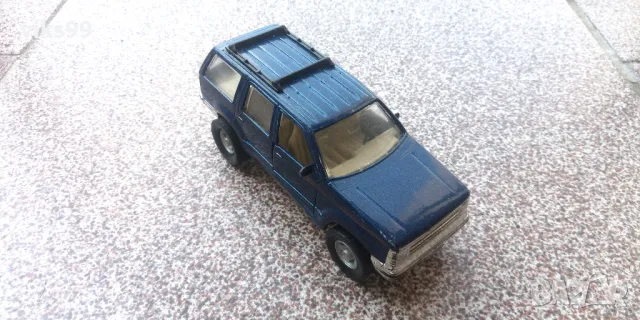 Ford Explorer Maisto - Мащаб 1:42, снимка 5 - Колекции - 48932568