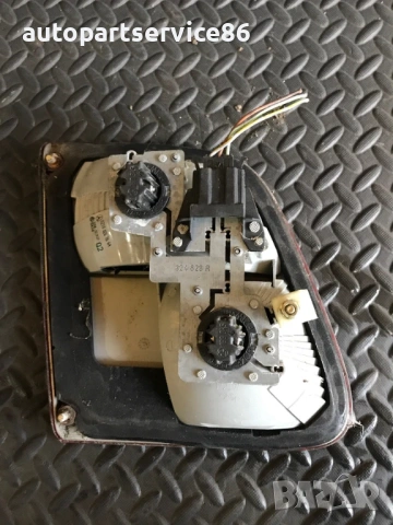 Задна светлина дясна за врата на багажника за Mercedes E-Class W210 (2001) A2108207664, снимка 3 - Части - 54214128