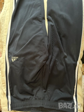 Дамски комплект Adidas, снимка 6 - Спортни екипи - 53213436