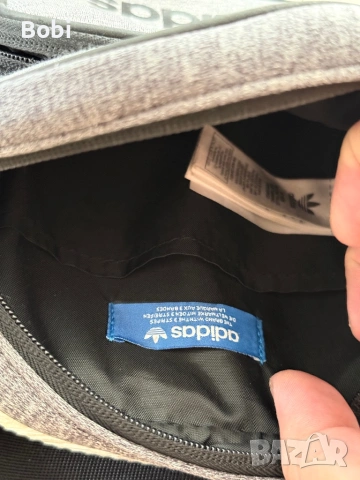 Adidas Originals чанта през рамо, снимка 3 - Чанти - 53679853