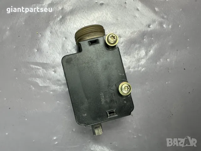 Актуатор Заключване Гориво за БМВ BMW E36 8353013, снимка 2 - Части - 49605481