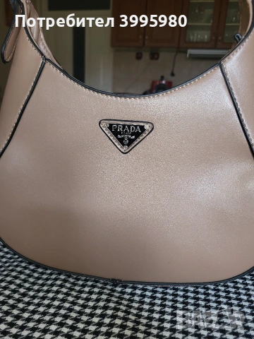 дамска чавта PRADA, снимка 4 - Чанти - 53858949