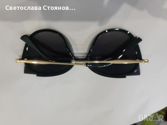 Слънчеви очила с кутийка, снимка 2 - Слънчеви и диоптрични очила - 54102471