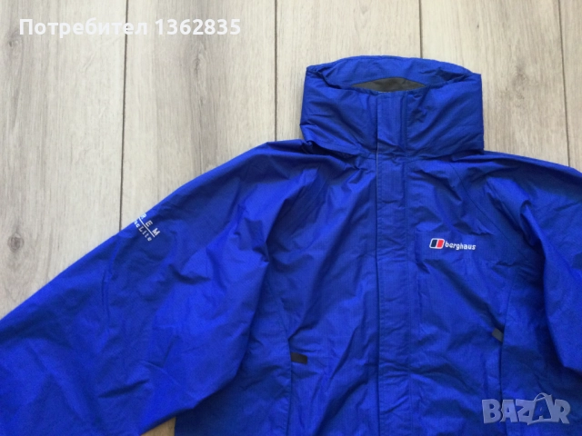 НОВА дамско синьо яке ветровка горнище BERGHAUS Goretex размер 12 / М, снимка 7 - Якета - 52524992