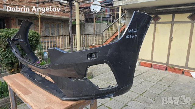 Оригинална предна броня за Volvo XC60 (2022-2024) + долна решетка, снимка 3 - Части - 54102647