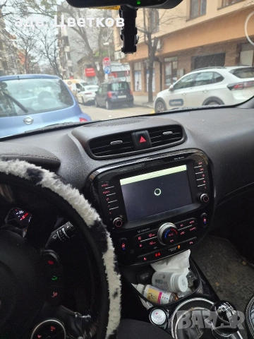 КИА СОЛУ, снимка 12 - Автомобили и джипове - 53412657