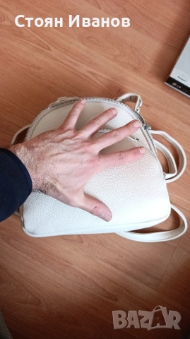 Дамска чанта тип раничка , снимка 3 - Чанти - 53423724