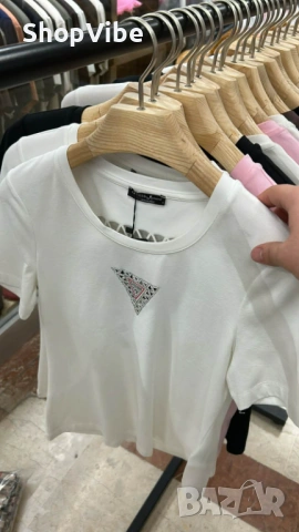 Дамска тениска Guess;Hugo реплика ААА+, снимка 9 - Тениски - 53638385