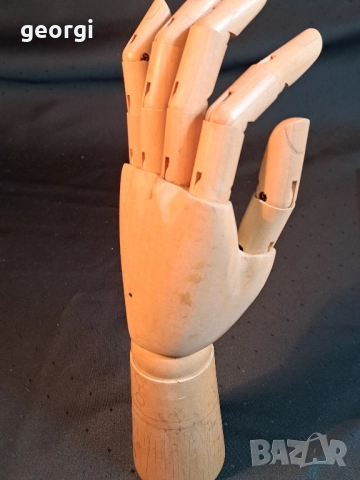 декоративна динамична раздвижена дървена статуетка ръка 29/5