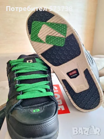 Сникърси GLOBE Sabre GBSABR  Black/Moto Green 10768, снимка 7 - Маратонки - 49776876