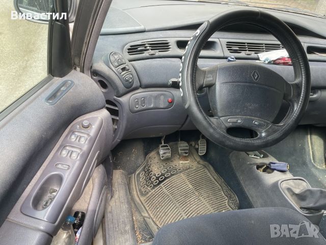 Рено Еспейс 2002г Renault Espace 2,2DCI 120кс колата работи с изрядни документи е всичко платено, снимка 9 - Автомобили и джипове - 46447831