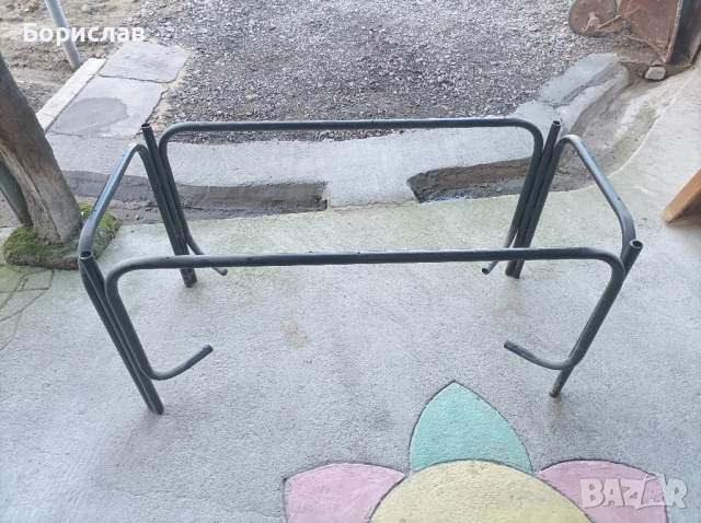 Тръбна основа за маса