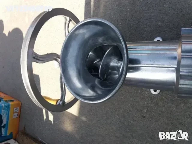 Електрическа Месомелачка Алуминиева 32 номер с електромотор, снимка 4 - Месомелачки - 52236375