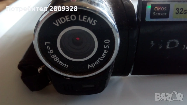 Видеокамера HD1080P, x16, 32GB , Неработеща, за части или ремонт., снимка 2 - Камери - 53986481