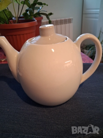 Порцеланов чайник и пепелник, снимка 3 - Сервизи - 52708278