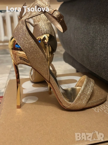 Високи токчета, снимка 5 - Дамски обувки на ток - 54083953