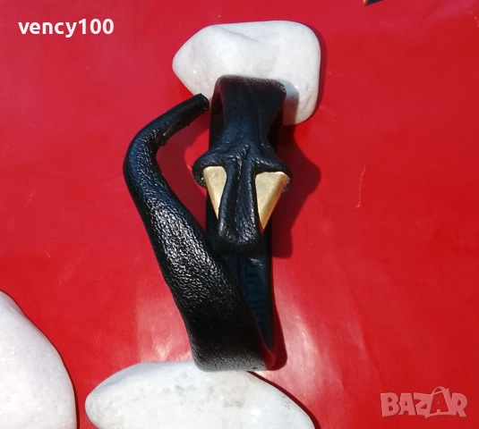 Дамски кожени гривни с метал, снимка 2 - Гривни - 52169267