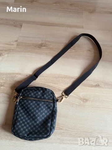 Чанта за през кръста , снимка 2 - Чанти - 53998062