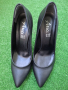 Обувки на ток, снимка 1 - Дамски обувки на ток - 45010257