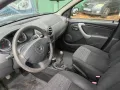 Dacia Duster 1.6 i Газ/Клима, снимка 10