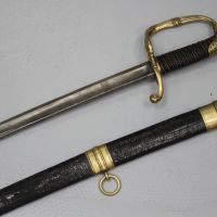 Френска офицерска сабя с кожена кания, снимка 2 - Антикварни и старинни предмети - 45963002