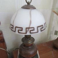 Ретро настолна лампа със стъклен абажур, снимка 3 - Настолни лампи - 45372279