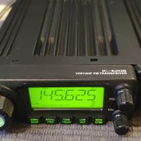 Продавам двубандова радиостанция Icom IC-E208, снимка 1 - Друга електроника - 45465620