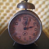 Ретро Часовник, снимка 1 - Антикварни и старинни предмети - 45321578
