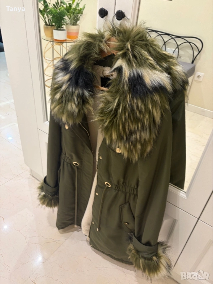 Зимна парка Marciano guess, снимка 1