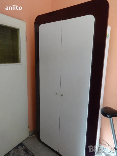 Гардероб с лилав кант-спешно!Варна.лично., снимка 1