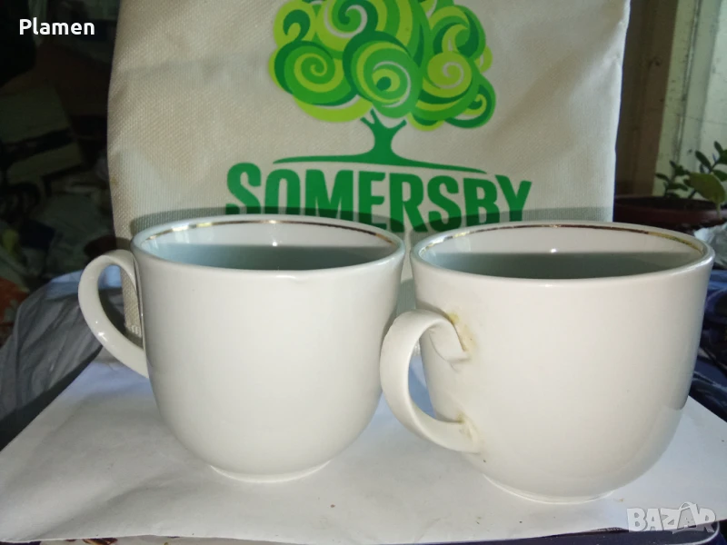 Две порцеланови чаши на Изида, снимка 1