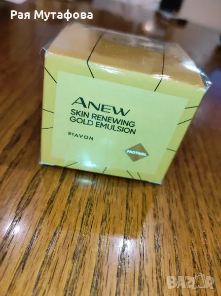 златна емулсия за лице Anew 40+, снимка 1