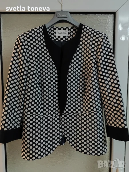 Елегантно тъмносиньо сако на бели точки, снимка 1