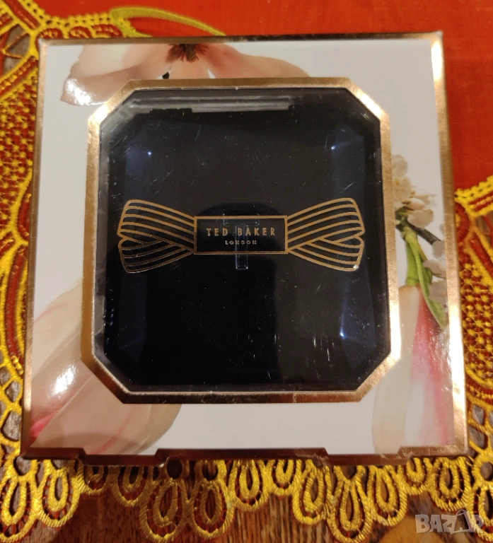 Огледало Ted Baker и парфюм, снимка 1