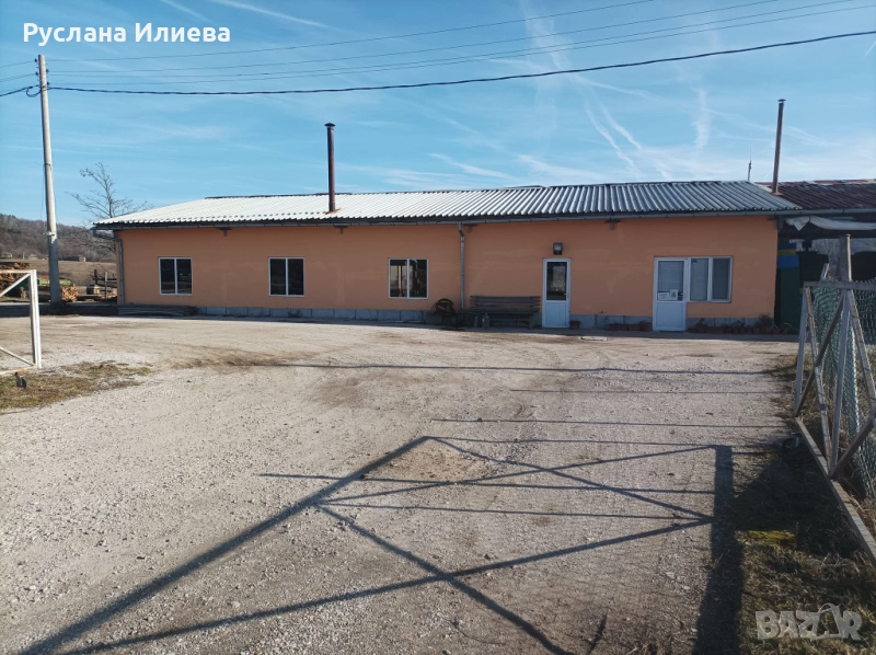 Имот за стопанска и промишлена дейност, снимка 1