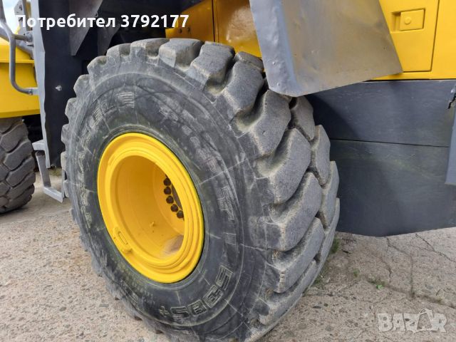 Употребяван колесен товарач Komatsu WA380-3H, снимка 5 - Селскостопанска техника - 45097224