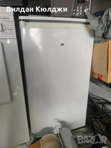 Вертикален фризер 