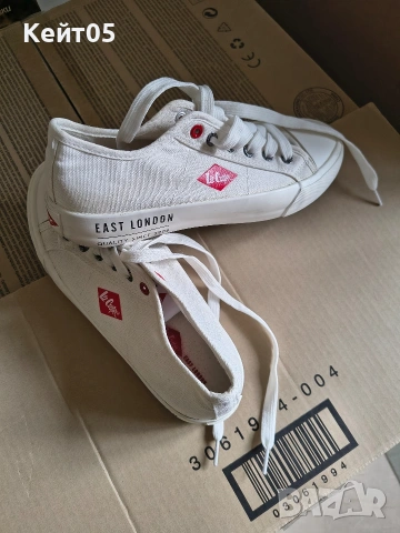 Дамски бели кецове -Lee Cooper 38 , снимка 2 - Маратонки - 53610389