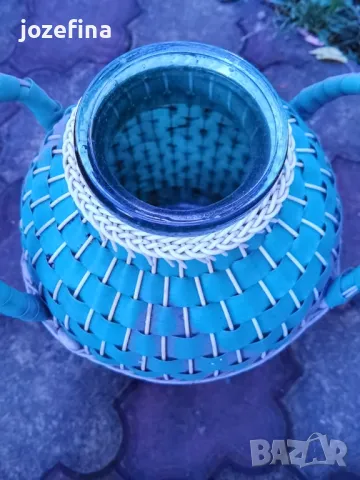 Стъклена дамаджана с оплетка пластмасова, снимка 3 - Бидони, бурета и бъчви - 50404140