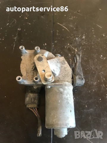 Мотор на чистачката на предното стъкло за Mercedes W906 Sprinter (2006-2011) RHD 404147 