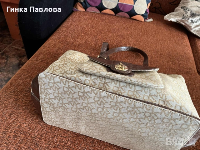 Дамска чанта DKNY, снимка 3 - Чанти - 52164638