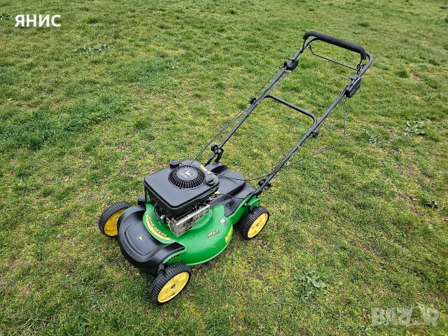 САМОХОДНА КОСАЧКА JOHN DEERE, КАТО НОВА. , снимка 3 - Градинска техника - 54000959