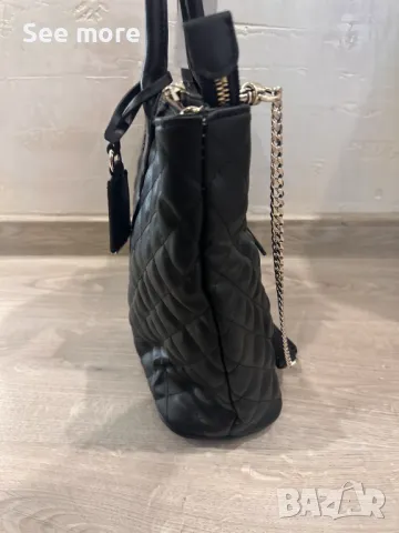 GUESS чанта в черно нова, снимка 6 - Чанти - 50329135