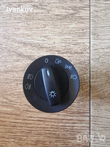 Ключ за фарове Polcar, за Volkswagen Passat B6 / Golf 5 / Golf 6 / Caddy 2 / Touran 