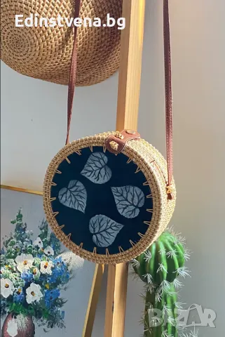 Кръгла сламена чанта с принт на листа, снимка 1