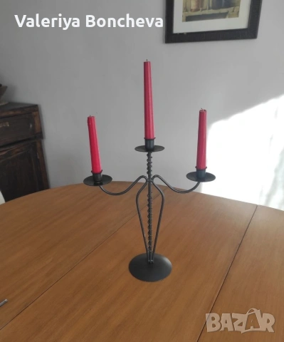 Черен метален свещник 