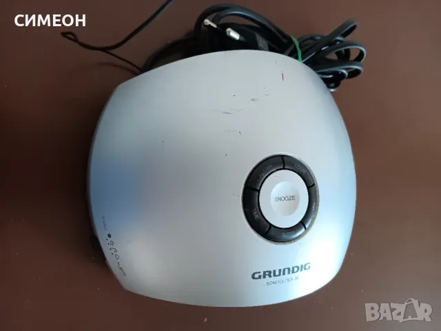 ПОРТАТИВНО РАДИО-,,ГРУНДИГ" с часовник и аларма, снимка 4 - Радиокасетофони, транзистори - 49828089