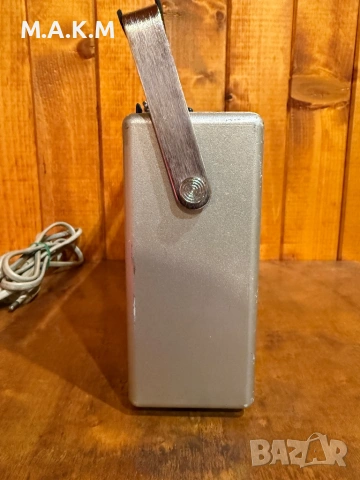 Радио Sanwa, снимка 3 - Радиокасетофони, транзистори - 53175312