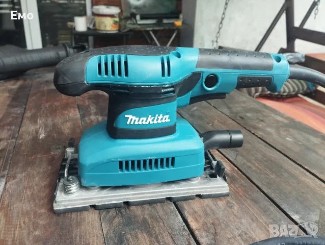 Вибро шлайф Makita BO3710